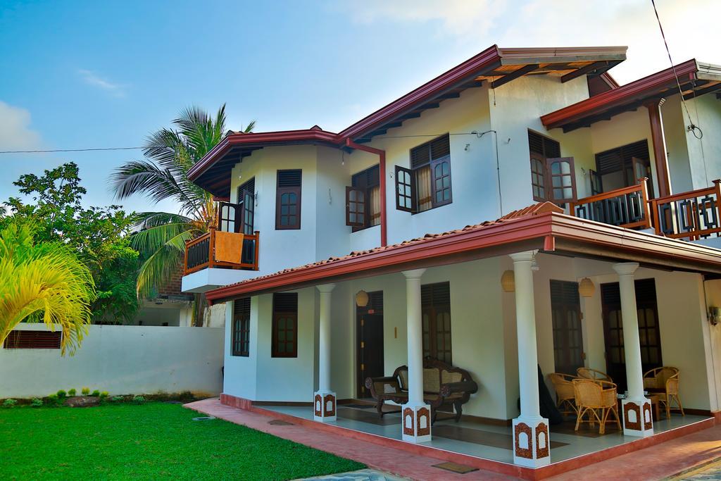 4 S Villa Tangalle Exteriör bild
