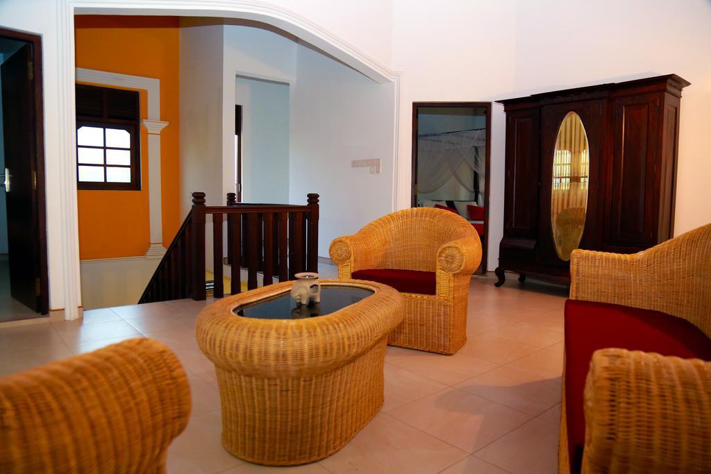 4 S Villa Tangalle Exteriör bild