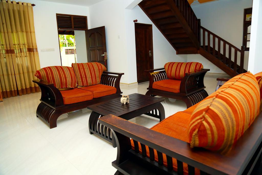 4 S Villa Tangalle Exteriör bild